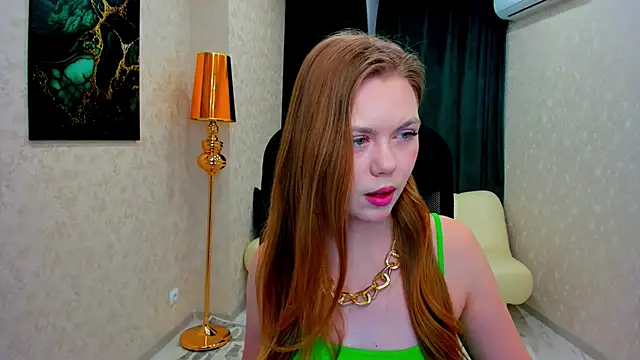 Strawberrye online show from 02.19.25