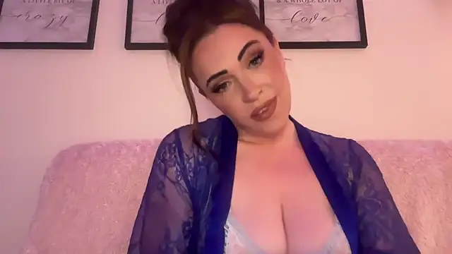 Snapshot of EmilyBlue chatting on 02.14.26 EmilyBlue online show from 02.14.26