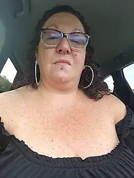 Snapshot of Miss_Phat_Booty chatting on 09.13.25 Miss Phat Booty online show from 09.13.25
