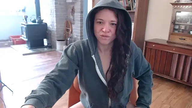 Snapshot of MarcyJones chatting on 01.19.25 MarcyJones online show from 01.19.25