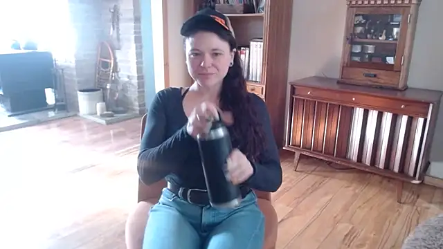 Snapshot of MarcyJones chatting on 01.22.25 MarcyJones online show from 01.22.25