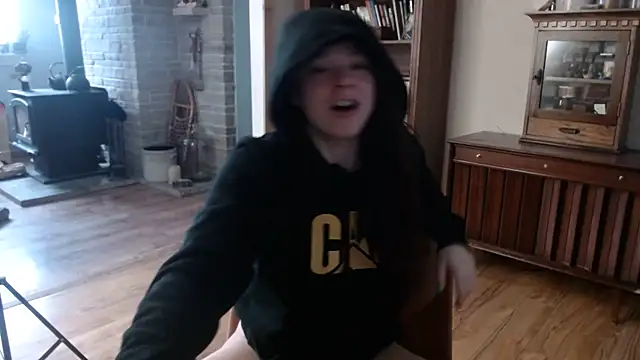 Snapshot of MarcyJones chatting on 01.25.25 MarcyJones online show from 01.25.25