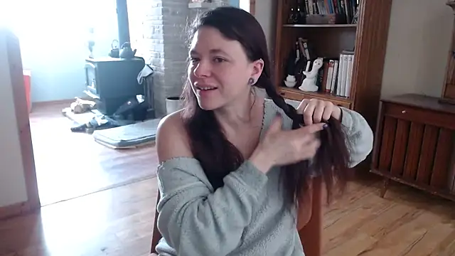 Snapshot of MarcyJones chatting on 01.31.25 MarcyJones online show from 01.31.25