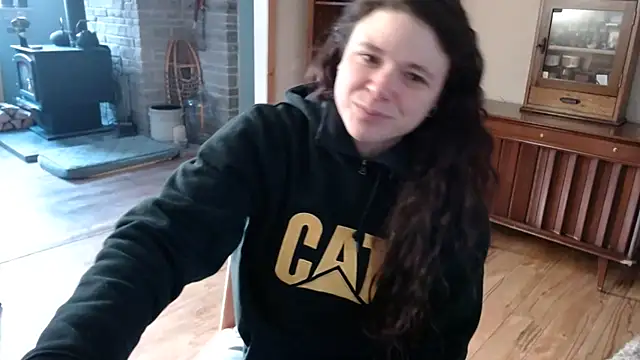 Snapshot of MarcyJones chatting on 03.01.25 MarcyJones online show from 03.01.25