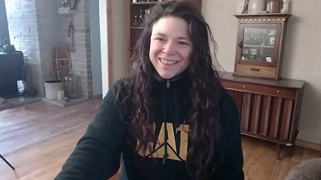 Snapshot of MarcyJones chatting on 03.22.25 MarcyJones online show from 03.22.25