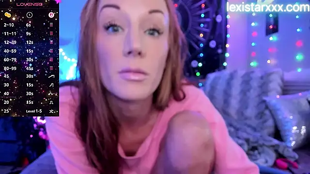 Snapshot of Lexi_Star chatting on 10.28.25 Lexi Star online show from 10.28.25