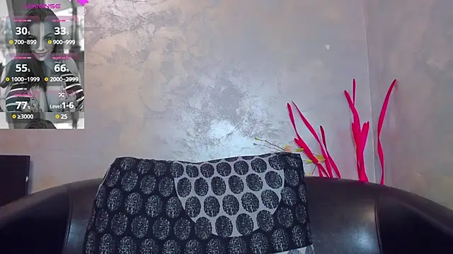 Snapshot of Emma_Muller32 chatting on 03.19.25 Emma Muller32 online show from 03.19.25