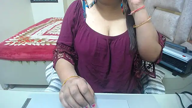 Shanvi  online show from 02.19.25