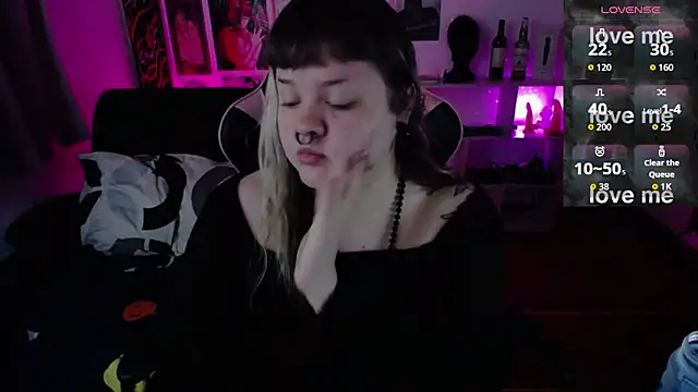 Snapshot of Bdsm_and_fries chatting on 07.18.26 Bdsm and fries online show from 07.18.26