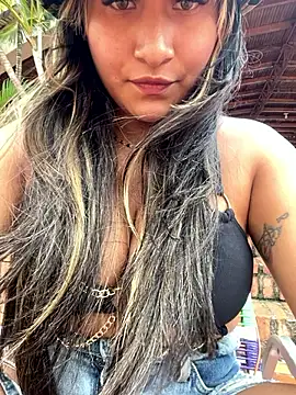 Snapshot of Rubyross21 chatting on 03.18.25 Rubyross21 online show from 03.18.25