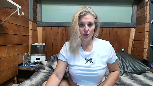 lisaxlovexxx online show from 05.18.26