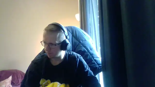 David250692 online show from 10.29.25