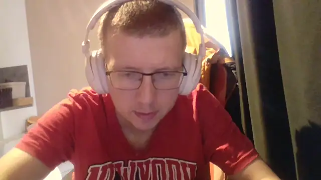 Snapshot of David250692 chatting on 03.13.26 David250692 online show from 03.13.26