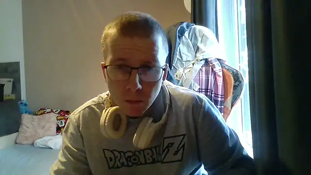 Snapshot of David250692 chatting on 04.06.26 David250692 online show from 04.06.26