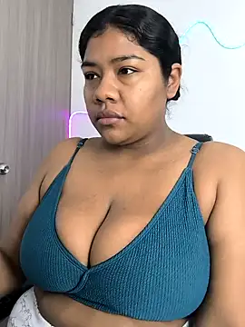 paola091 online show from 10.14.25