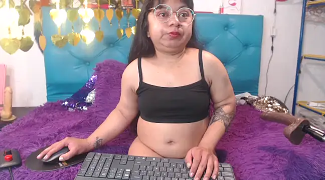 SARAWILLS online show from 03.11.25