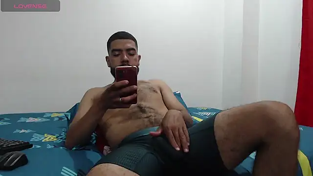 Snapshot of Aroon_Stonne chatting on 07.03.26 Aroon Stonne online show from 07.03.26