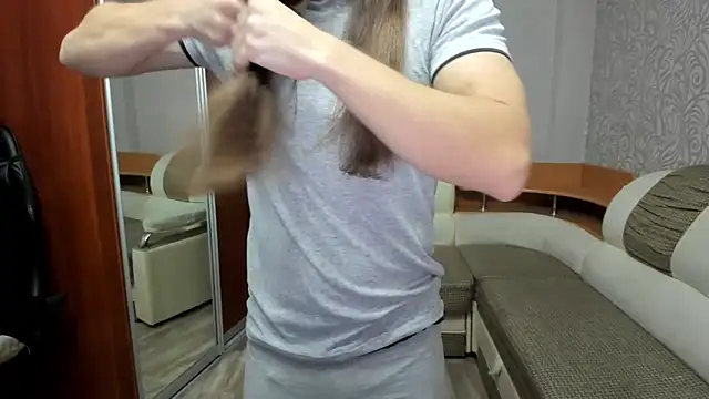 Marrymepls online show from 10.17.25