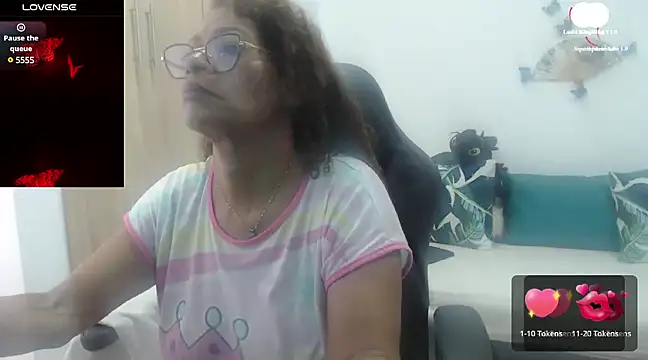 BustyMilf  online show from 02.08.25