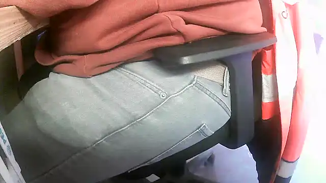 Snapshot of Cygnus58topchef chatting on 10.16.25 Cygnus58topchef online show from 10.16.25