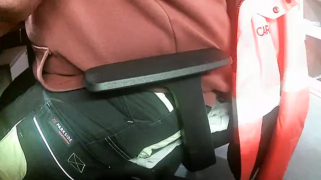 Snapshot of Cygnus58topchef chatting on 10.27.25 Cygnus58topchef online show from 10.27.25