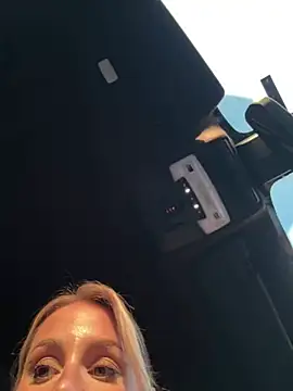 jasminesummer online show from 02.26.25