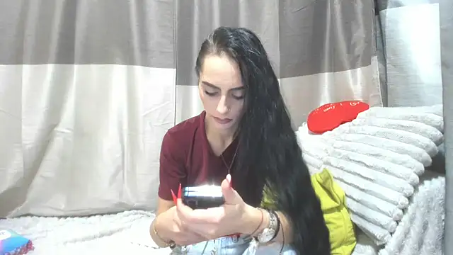 Snapshot of jessystarr chatting on 11.13.25 jessystarr online show from 11.13.25