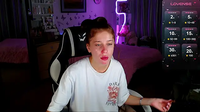 Kira honeyy online show from 09.09.25