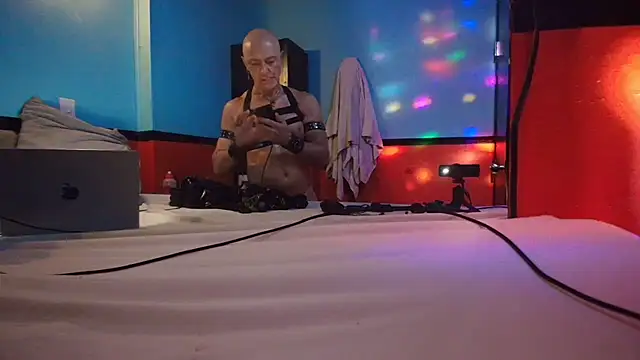 MikyFoxx online show from 03.16.25