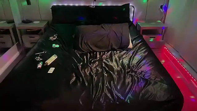 MikyFoxx online show from 02.05.26