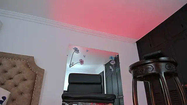 KATALINA HOT TS online show from 10.17.25