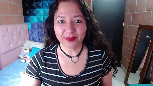 katifoxx online show from 02.25.25