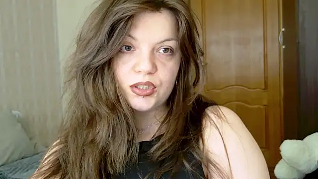 cutewhip online show from 10.30.25