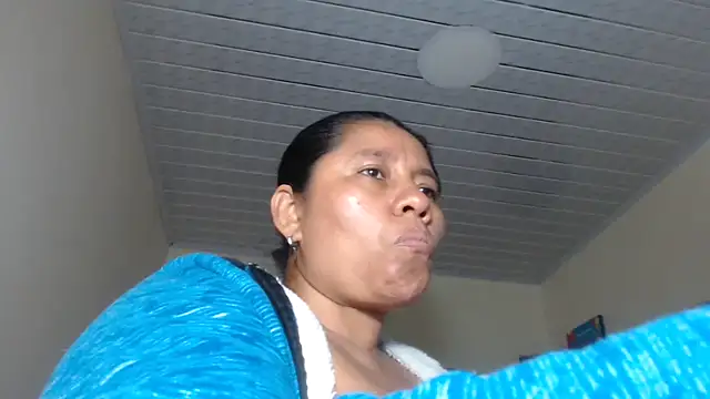 adrixxx38 online show from 10.15.25