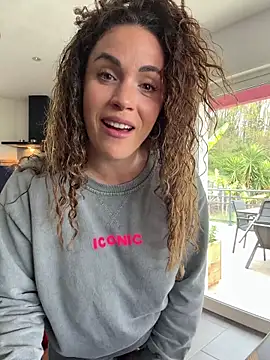 Clara-xoxo online show from 03.30.26