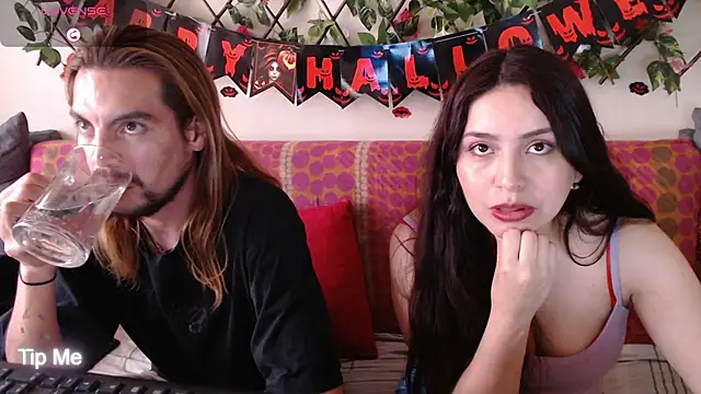 Snapshot of Jack_Emily1 chatting on 10.19.25 Jack Emily1 online show from 10.19.25