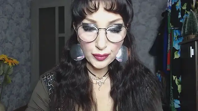 Aziza1 online show from 10.10.25