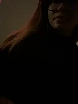 Snapshot of Etwas_neugierig chatting on 12.16.24 Etwas neugierig online show from 12.16.24