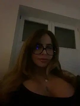 Snapshot of Etwas_neugierig chatting on 01.06.25 Etwas neugierig online show from 01.06.25