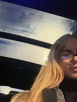 Snapshot of Etwas_neugierig chatting on 01.31.25 Etwas neugierig online show from 01.31.25