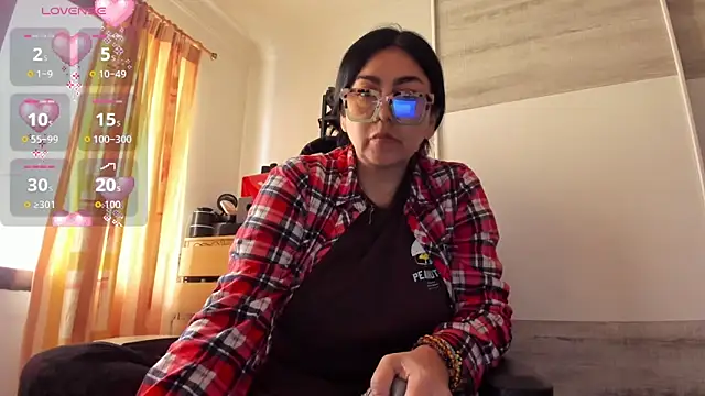 Silver Lovee online show from 03.31.26