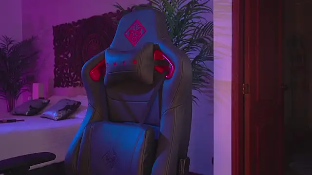 ambarEvans online show from 03.21.25