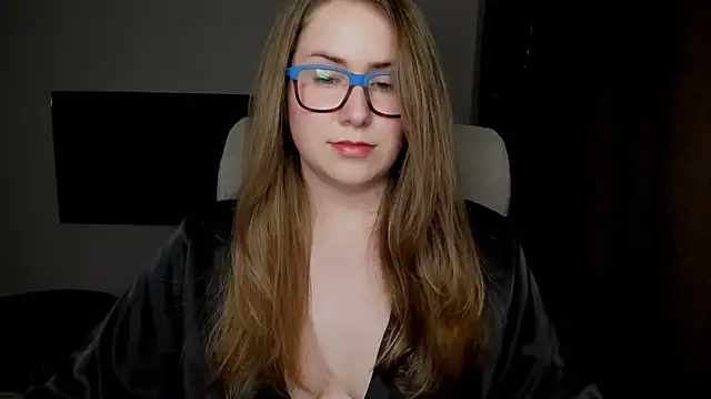 SeasonalSomeone online show from 10.28.25