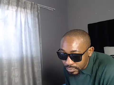 Snapshot of Ogmelo chatting on 07.19.26 Ogmelo online show from 07.19.26
