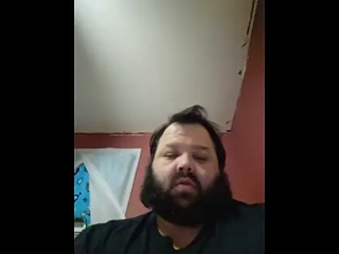 Snapshot of Strongbutgentle36 chatting on 02.10.26 Strongbutgentle36 online show from 02.10.26