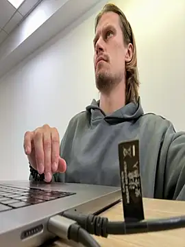 fmodel online show from 11.25.25