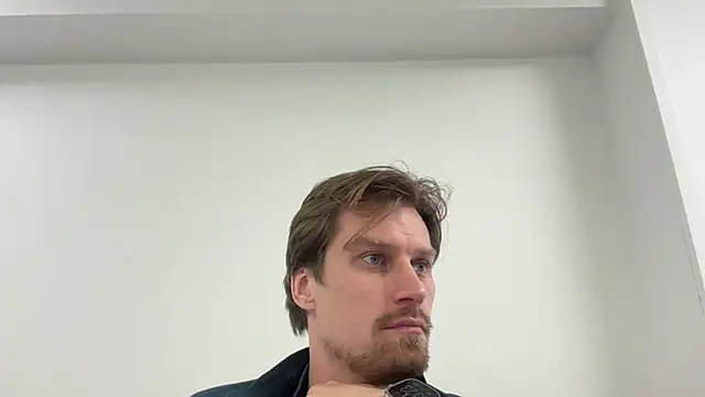 fmodel online show from 02.24.26