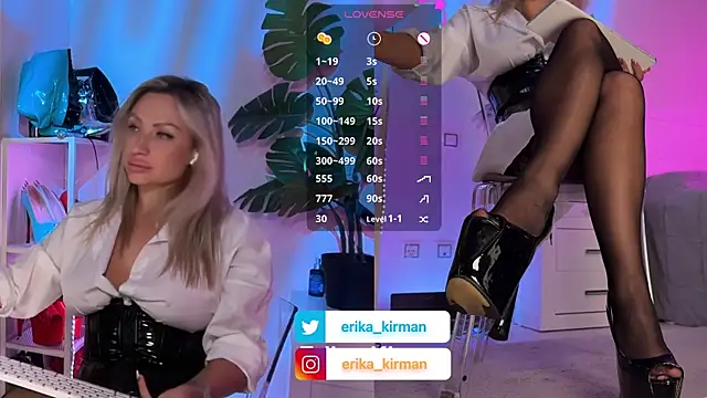 Snapshot of Erika_Kirman chatting on 06.18.26 Erika Kirman online show from 06.18.26