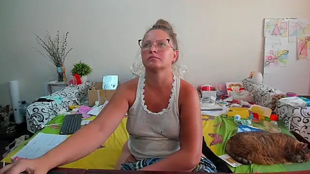 IamYourNarcotic online show from 09.08.25