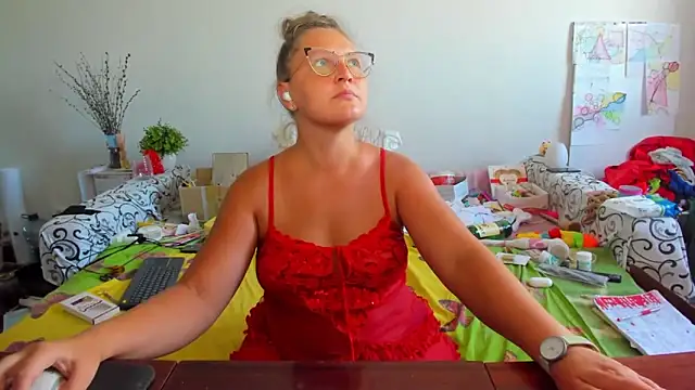 IamYourNarcotic online show from 09.13.25